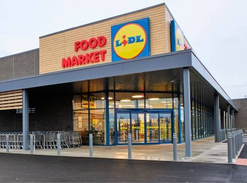 Who's a Good Fit- SM Stores